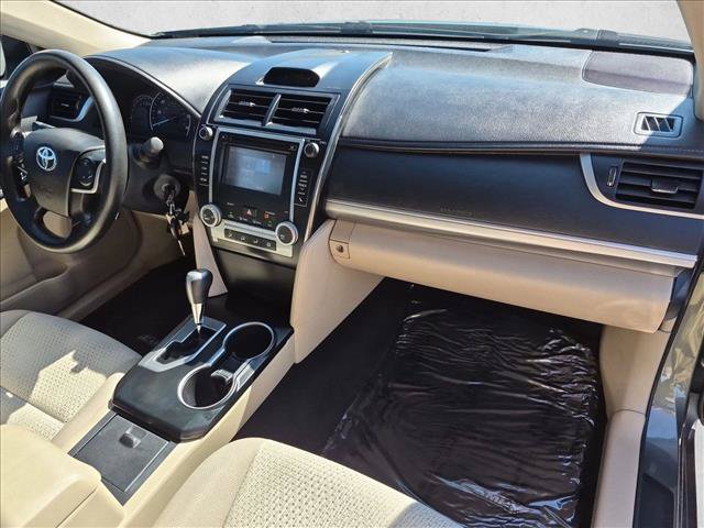Used 2014 Toyota Camry LE FWD image 21