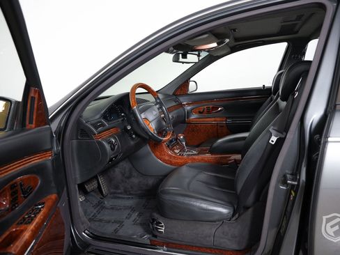 Used 2004 Maybach 57 image 14