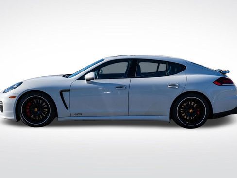 Used 2016 Porsche Panamera GTS image 3
