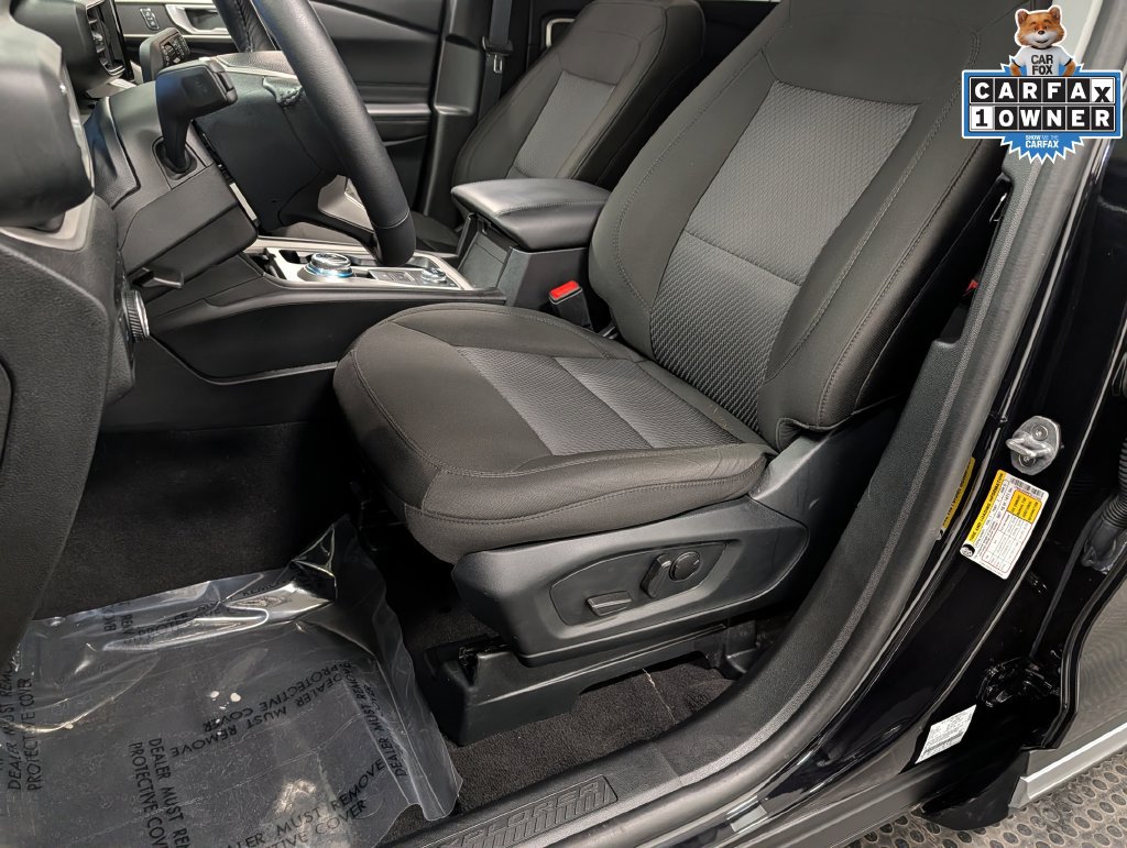 Used 2023 Ford Explorer XLT AWD/4WD image 12