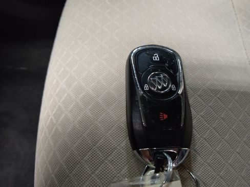 Used 2018 Buick Encore Preferred FWD image 32