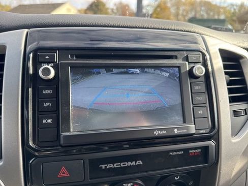Used 2015 Toyota Tacoma 4x4 Double Cab image 23