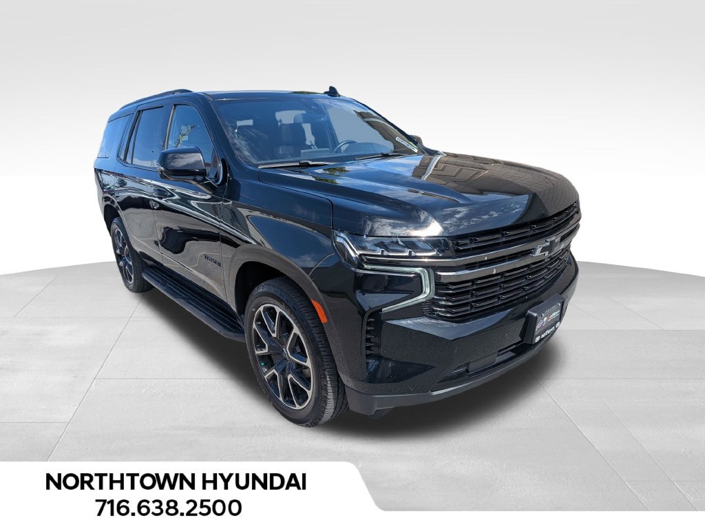 Used 2022 Chevrolet Tahoe RST w/ Luxury Package AWD/4WD image 11