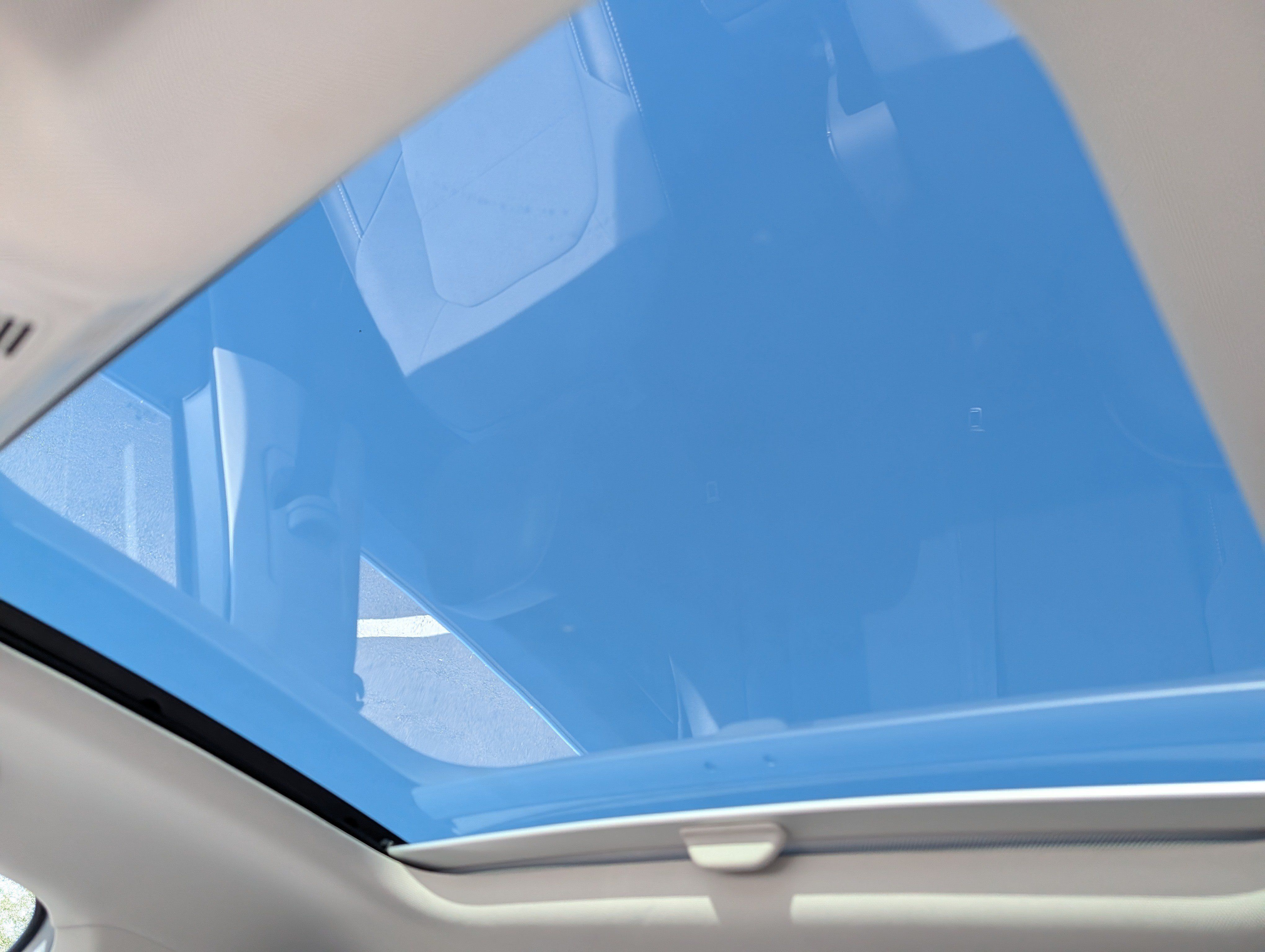Certified 2025 Volkswagen Jetta SE FWD image 32