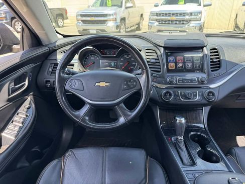 Used 2017 Chevrolet Impala Premier FWD image 22