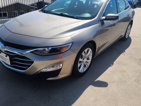Used 2024 Chevrolet Malibu LT FWD image 2