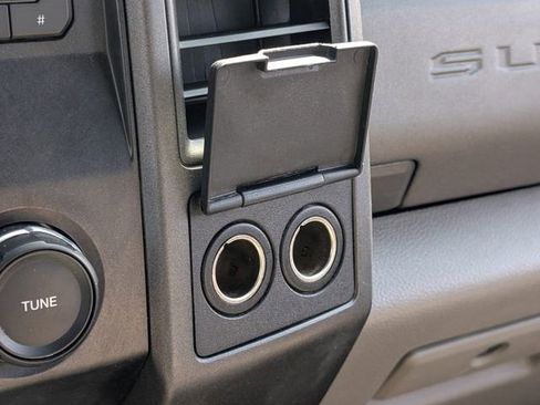 Used 2019 Ford F550 2WD Regular Cab Super Duty image 23