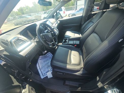 Used 2023 Honda Odyssey Touring image 7