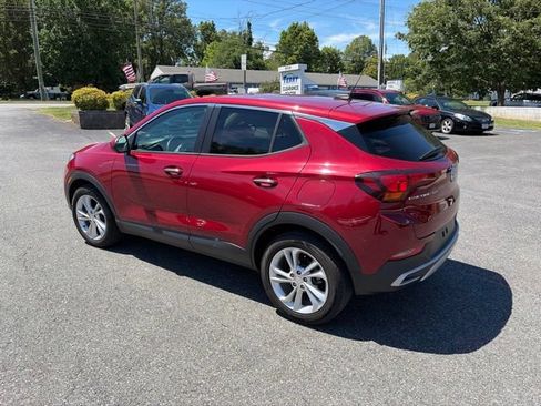 Used 2021 Buick Encore GX Preferred w/ Cold Weather Comfort Package FWD image 2
