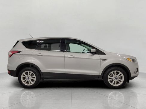 Used 2017 Ford Escape SE w/ SE Cold Weather Package AWD/4WD image 11