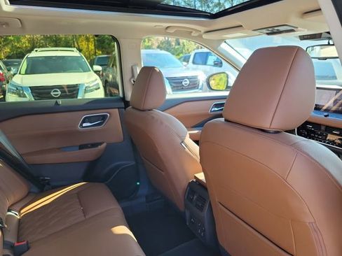 New 2026 Nissan Rogue Platinum w/ Platinum Premium Package image 27