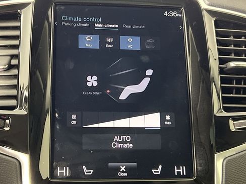 Used 2021 Volvo XC90 T6 Momentum w/ Protection Package Premier image 14