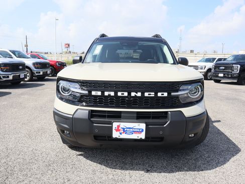 New 2025 Ford Bronco Sport Outer Banks w/ Outer Banks Tech Package+ image 9
