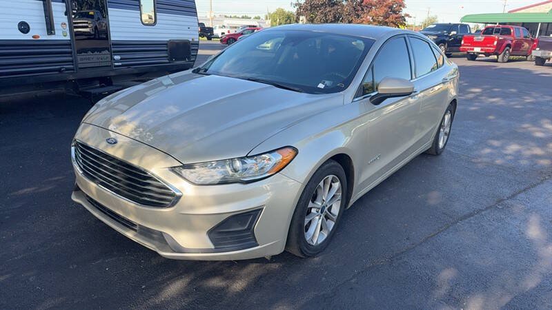 Used 2019 Ford Fusion SE FWD image 5