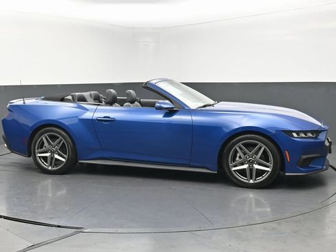 Used 2024 Ford Mustang Premium image 6