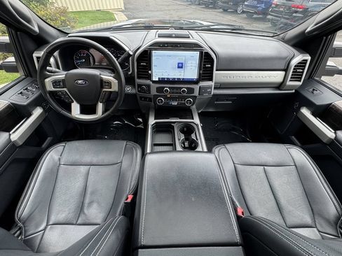 Used 2022 Ford F250 Lariat w/ Lariat Ultimate Package AWD/4WD image 32