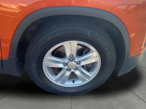 Used 2015 Chevrolet Trax LT w/ LT Sun and Sound Package FWD image 23