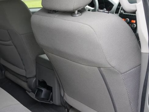 Used 2018 Nissan Frontier SV RWD image 12