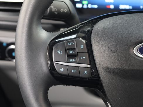 Used 2023 Ford Escape SE w/ PHEV Premium Package FWD image 29
