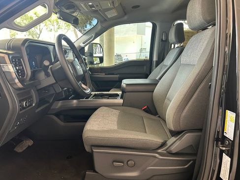 Used 2025 Ford F350 Lariat w/ Lariat Ultimate Package AWD/4WD image 6