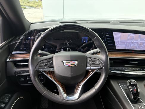 Certified 2023 Cadillac Escalade Premium Luxury w/ Performance Package AWD/4WD image 19