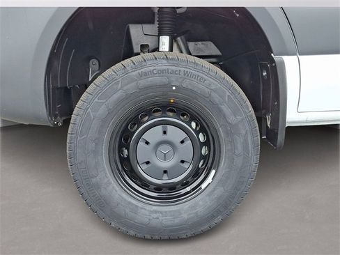 Used 2025 Mercedes-Benz Sprinter 2500 image 7