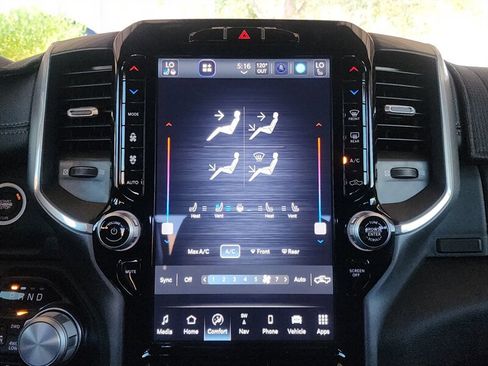 Used 2024 RAM 1500 Laramie image 42