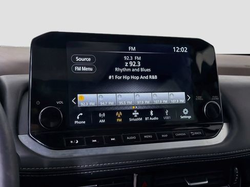 Used 2023 Nissan Rogue SL w/ SL Premium Package FWD image 18