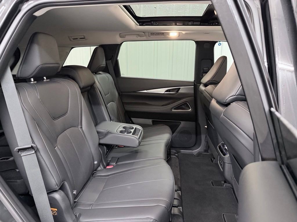 Certified 2027 INFINITI QX60 Luxe w/ Cargo Package FWD image 47
