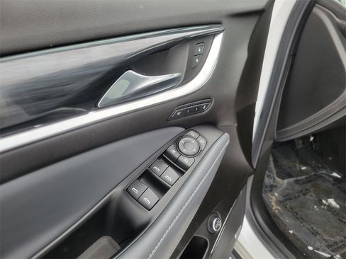 Used 2019 Buick Enclave Premium image 7