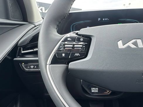 New 2026 Kia Niro EX FWD image 15