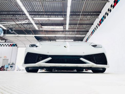 Used 2015 Lamborghini Huracan LP 610-4 AWD/4WD image 23