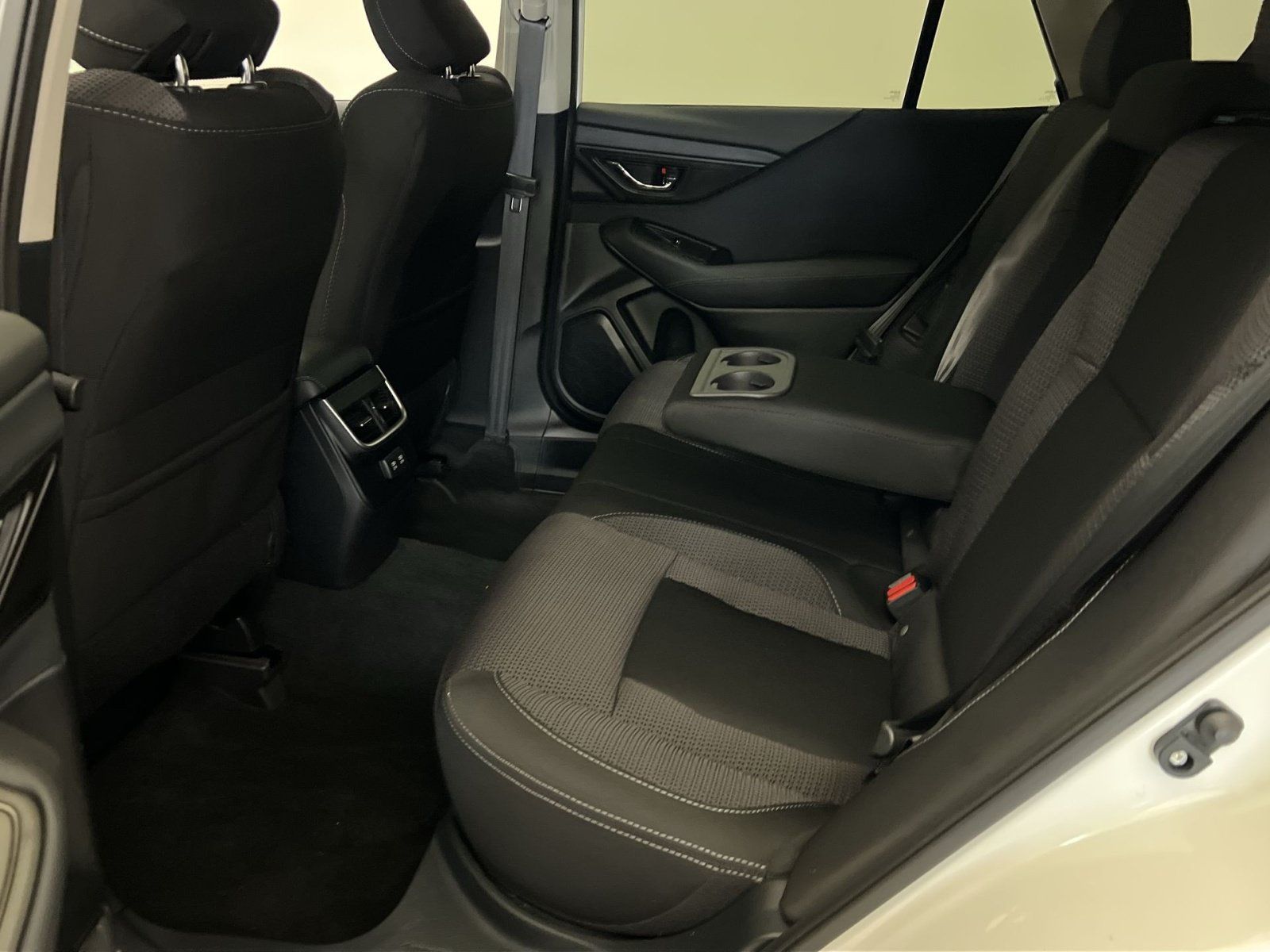 Used 2022 Subaru Outback Premium AWD/4WD image 23