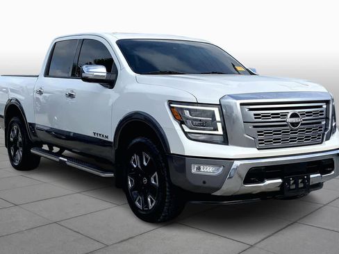 Used 2023 Nissan Titan Platinum Reserve w/ Moonroof Package image 3