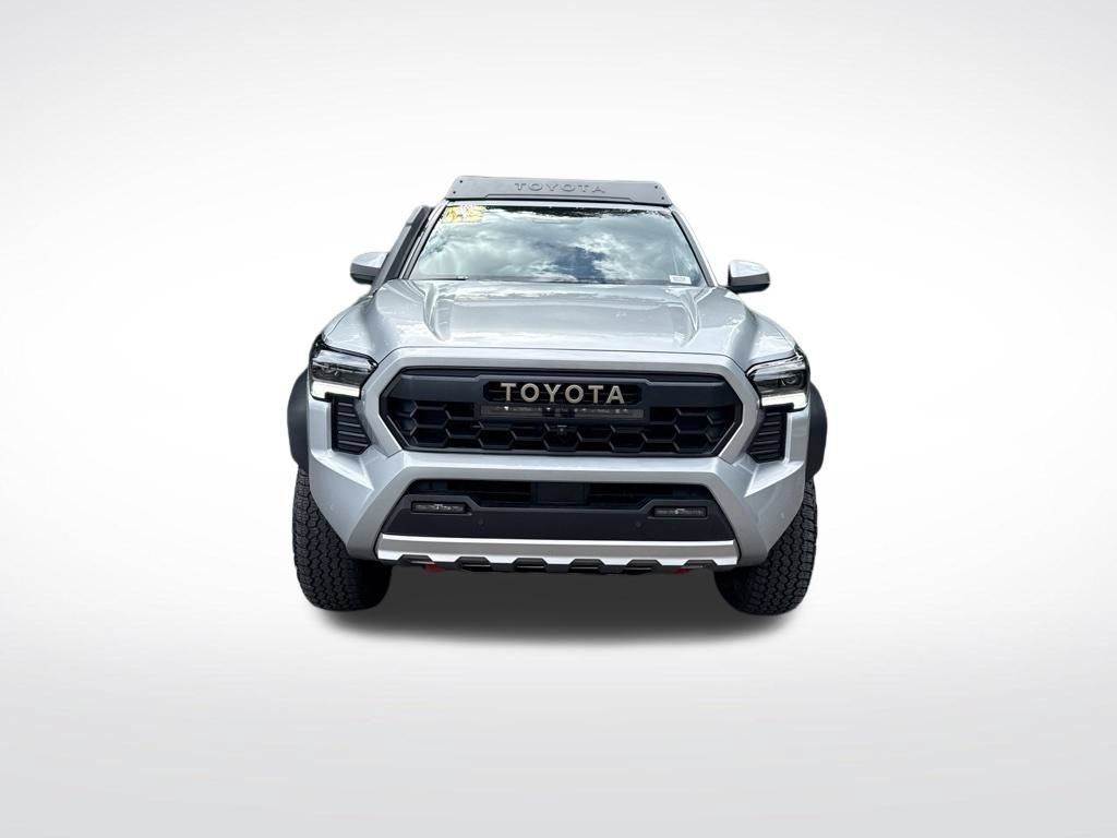Used 2025 Toyota Tacoma 4x4 Double Cab Hybrid image 2