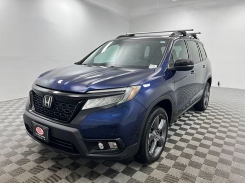 Used 2019 Honda Passport Touring image 2