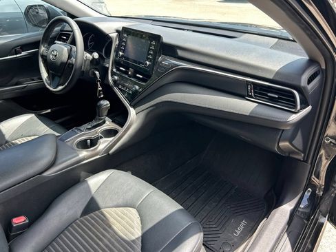 Used 2022 Toyota Camry SE FWD image 33