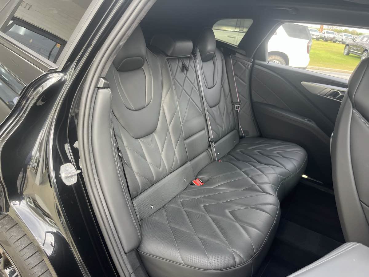 Used 2024 BMW XM AWD/4WD image 13