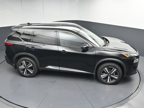 Used 2023 Nissan Rogue SL w/ SL Premium Package image 34