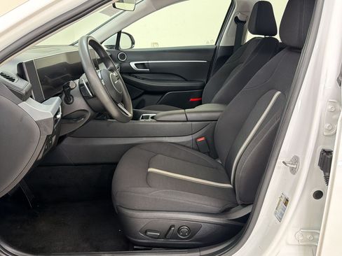 Used 2025 Hyundai Sonata SEL FWD image 5