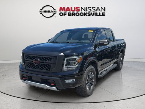 Used 2024 Nissan Titan PRO-4X w/ Pro-4x Convenience Package AWD/4WD image 4