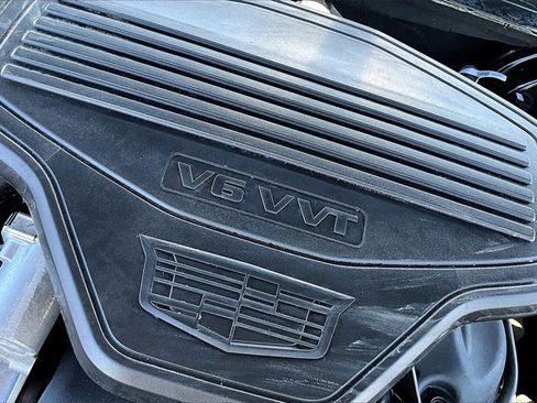 Used 2024 Cadillac XT6 Sport image 35