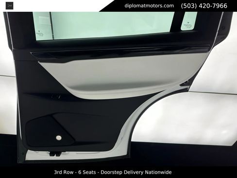 Used 2017 Tesla Model X 75D image 30