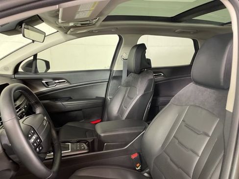 New 2026 Kia Sportage SX FWD image 19