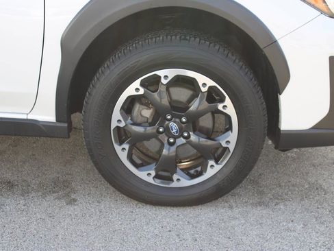 Used 2023 Subaru Crosstrek 2.0i Premium image 33