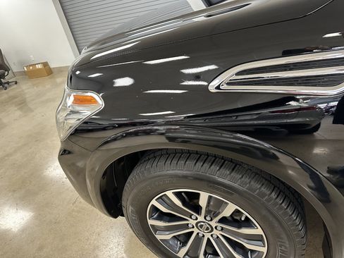 Used 2020 Nissan Armada SL w/ Premium Package image 29