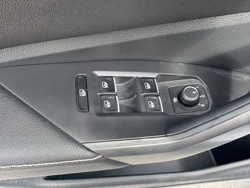 Used 2025 Volkswagen Jetta S FWD image 12
