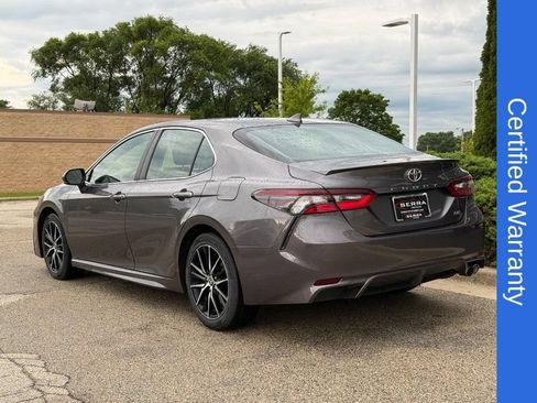 Used 2023 Toyota Camry SE FWD image 5