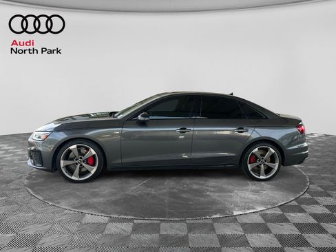 Used 2022 Audi A4 2.0T Premium Plus w/ Premium Plus Package AWD/4WD image 2