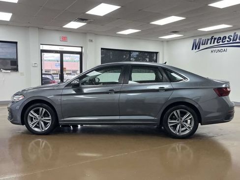 Used 2024 Volkswagen Jetta SE FWD image 8